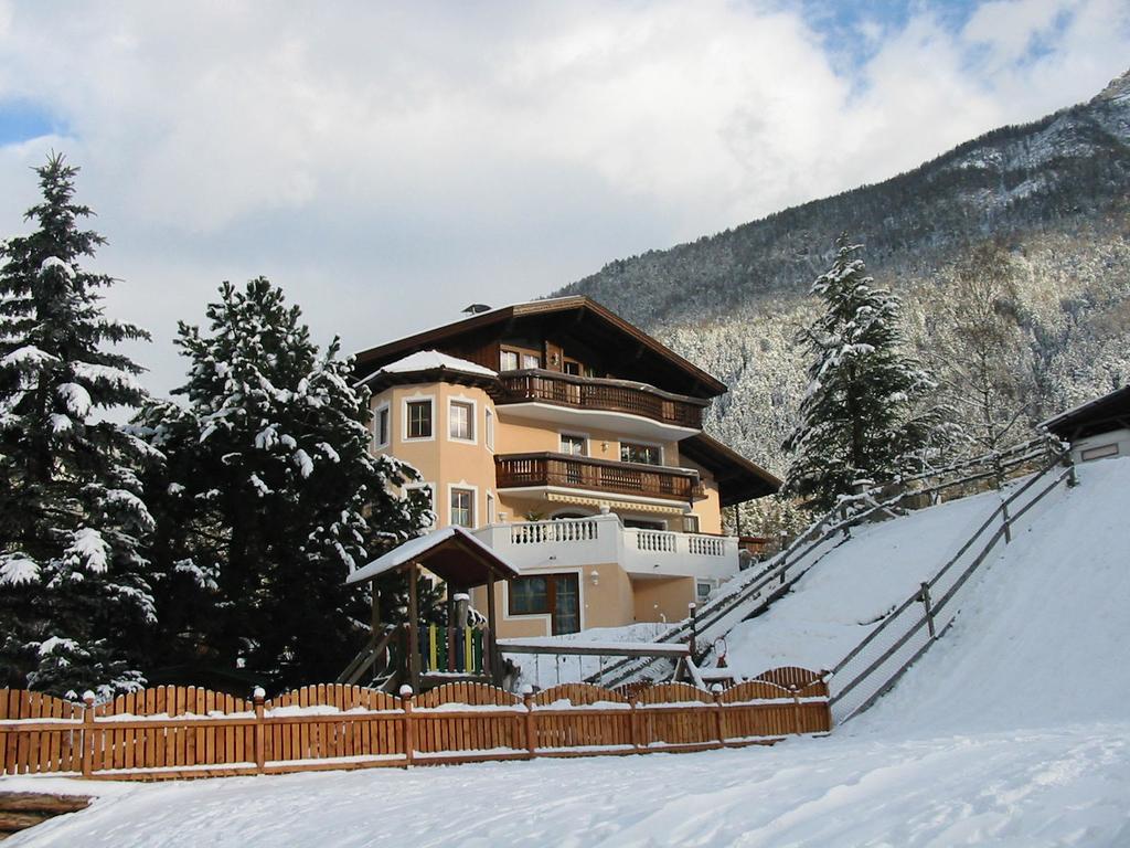 Ferienhaus Bergblick Fulpmes Bagian luar foto