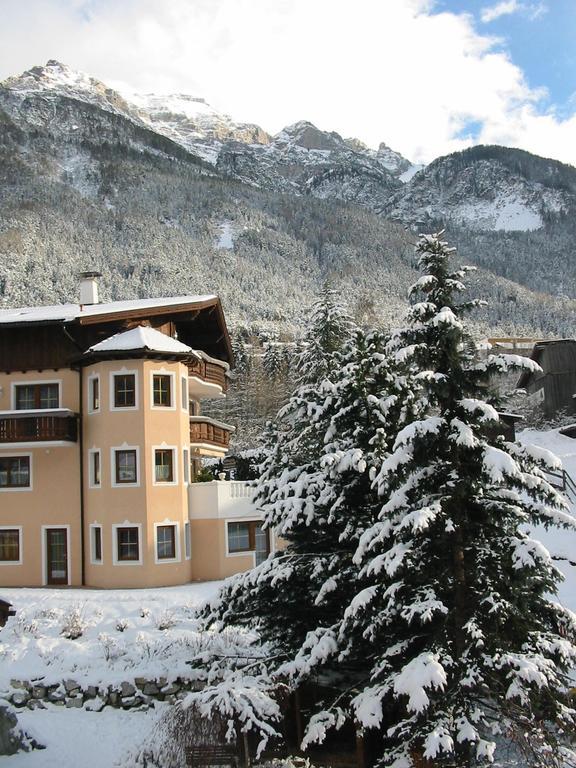 Ferienhaus Bergblick Fulpmes Bagian luar foto