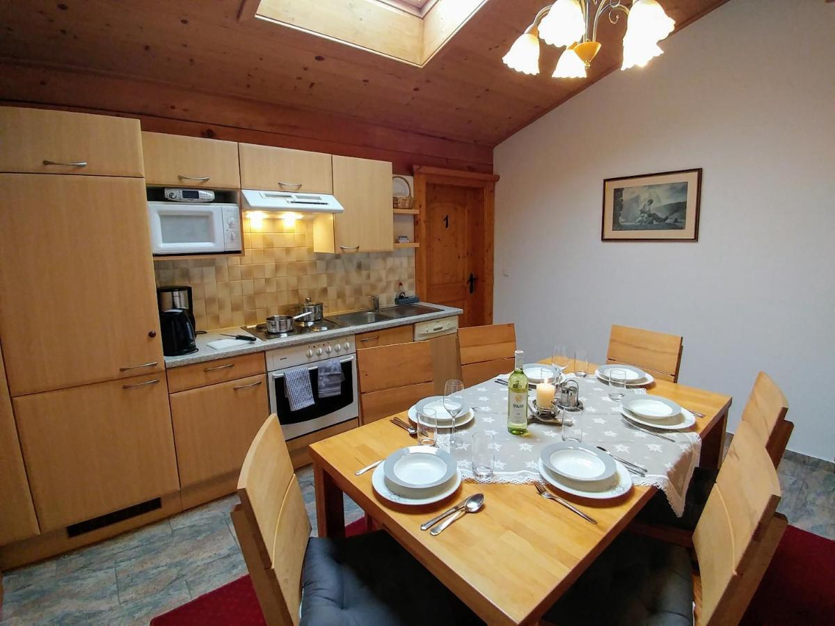 Ferienhaus Bergblick Fulpmes Bagian luar foto