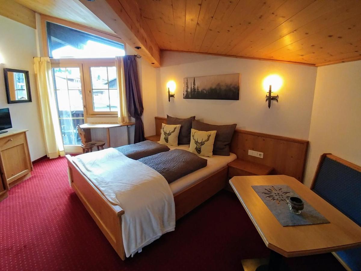 Ferienhaus Bergblick Fulpmes Bagian luar foto