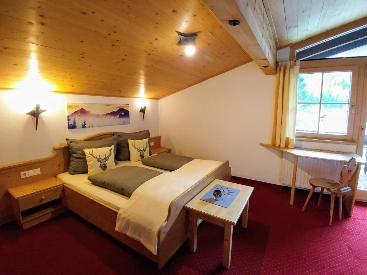 Ferienhaus Bergblick Fulpmes Bagian luar foto